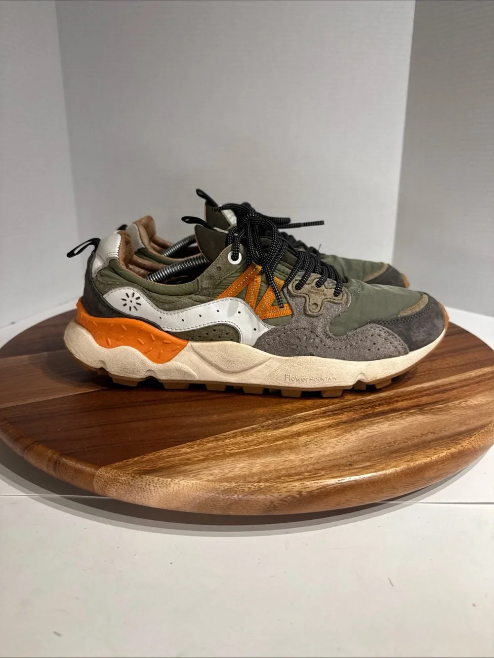 Flower Mountain Men’s Size 9 Sneakers Yamano 3 Trail Shoes Olive Orange Gray